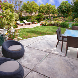 Transitional Patio
