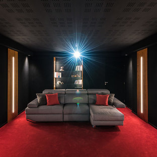 Inspiration for a contemporary home theater remodel in Bordeaux