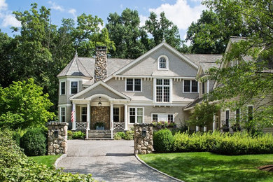 Elegant exterior home photo in New York