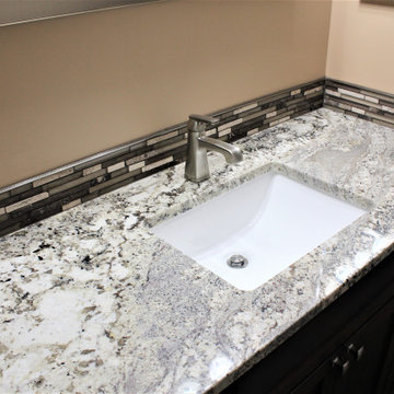 Starmark Kitchen/Main Bath in Maple Bridgeport Peppercorn/Mocha