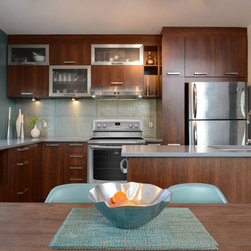 Kitchens/Cuisines - Kitchen Cabinetry