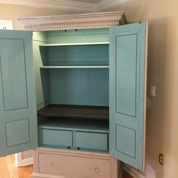 Knotty Pine Piece Painted With Distressing