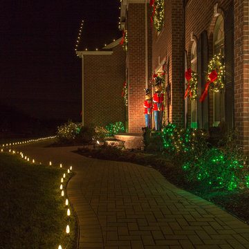 Holiday Decor: Toy Soldiers and Christmas Lights