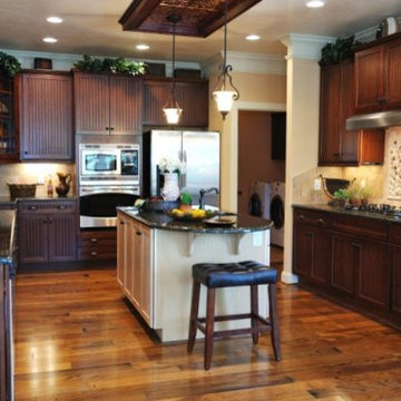 Traditional Gallery By Quartz Master