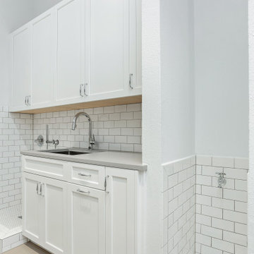 Dallas | Lakehurst | Bathrooms & Laundry