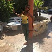 Kiki Knithaki's photo