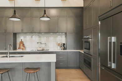 Kitchen - kitchen idea in Other