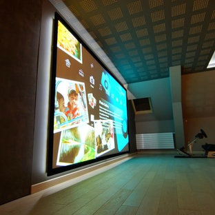 Trendy home theater photo in Angers