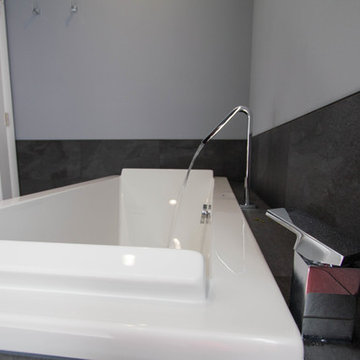 Modern Duravit Tub Oasis