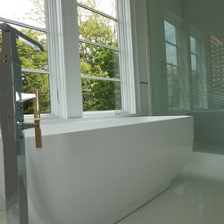 Hamptons Dream Home - Bathtubs