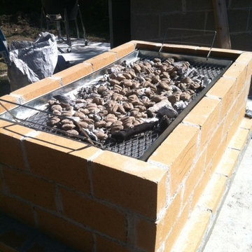 The Castillo Family Wood Fired Pizza Oven & La Caja Style Pig Roaster in WA
