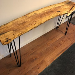 Spalted wormy pecan entry table - Products