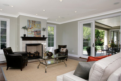 Photo of a transitional family room in San Francisco.