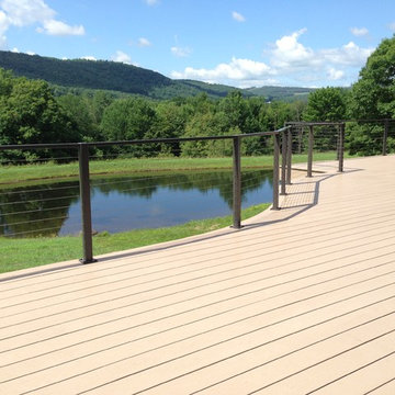 Meredith, NY: Bronze Aluminum Railing System