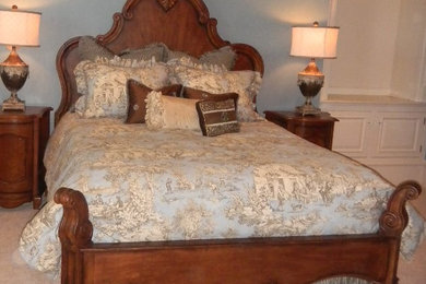 Bedroom - traditional bedroom idea in Other