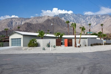 Example of a minimalist exterior home design in Los Angeles
