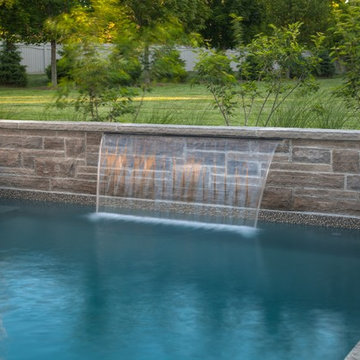 A Multi-season Entertaining Backyard
