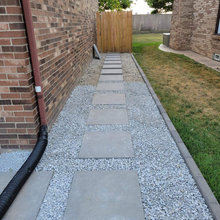 Side walkway