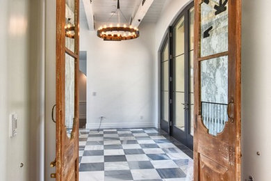 Example of a transitional entryway design in Phoenix