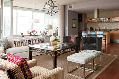 Transitional living room photo in Kansas City