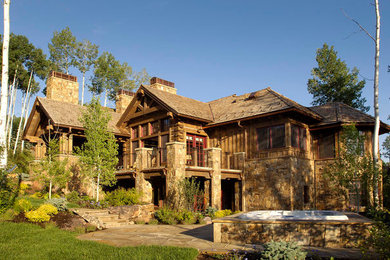 Photo of a traditional landscaping in Denver.