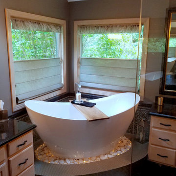 Flowing Freestanding Tub