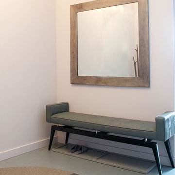 Chelsea Loft: Foyer