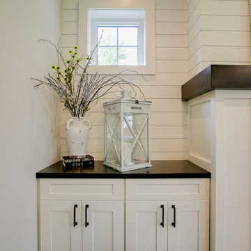 Farmhouse Chic Hits Minneapolis Suburb!!