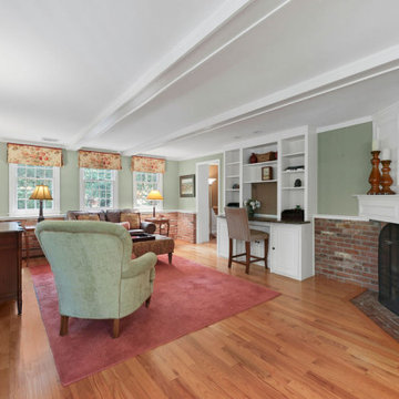 17 Stonepost Road, Glastonbury, CT 06033