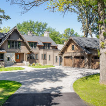 Detached Garage (Barn / Shop)