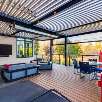 Calgary West StruXure Adjustable Pergola with Phantom Motorized Screens & Lights
