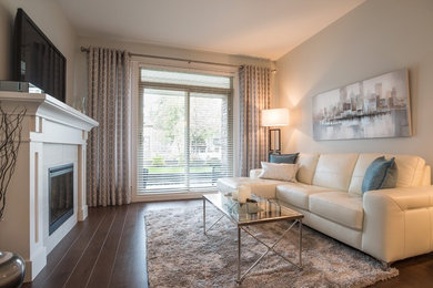 Home design - mid-sized contemporary home design idea in Vancouver