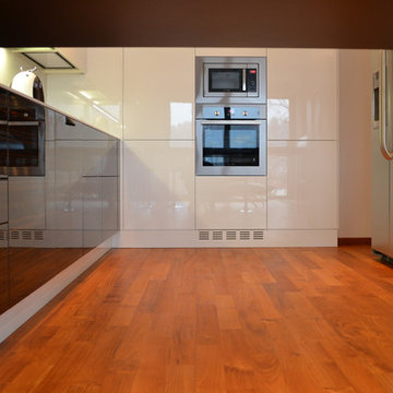 Made-to-measure furniture