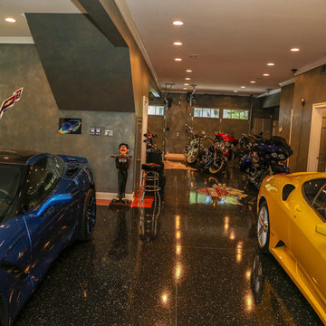 Harley Lover's Dream Garage