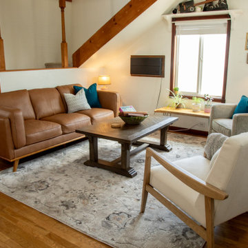 A Living Room Built for Gathering, Not Just Looking