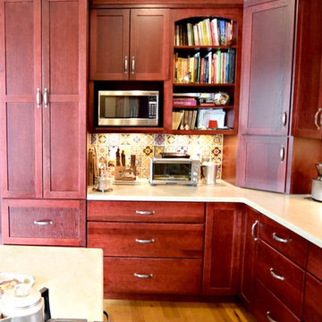 Yates Street - Traditional Kitchen