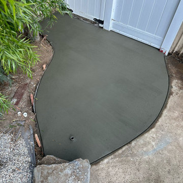 Backyard - Truf & Gravel
