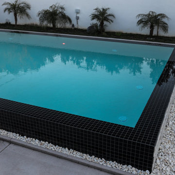 New Raised Infinity Pool
