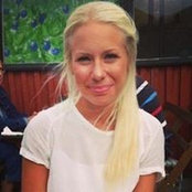 Caroline Lindman's photo