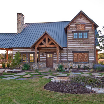 Hand-hewn skin Siding