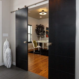 Dramatic modern home