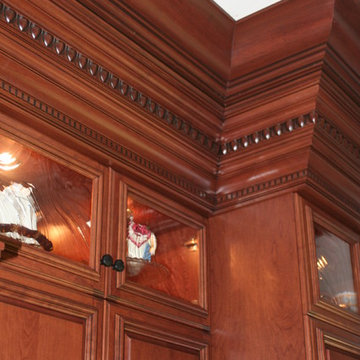 "Lexington" Applied Moulding Cherry Bordeaux with Sable Glaze