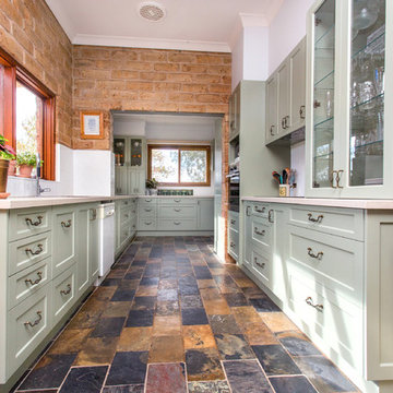 Character Kitchen