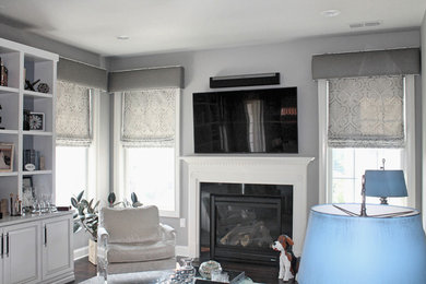 Family room photo in New York