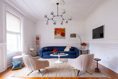 Example of a mid-sized minimalist living room design in New York