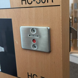 Accessories - Cabinet knobs - Pulls - Door Locks