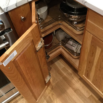 Base corner lazy susan