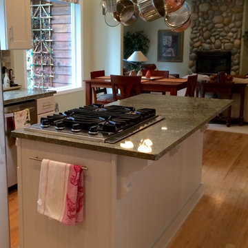 Bainbridge Island Battlepoint Kitchen- Showplace Cabinetry- RENEW (Refacing)