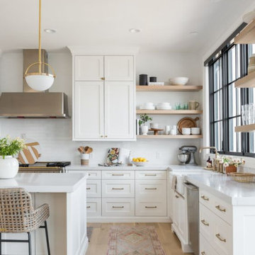 White Kitchen Cabinets