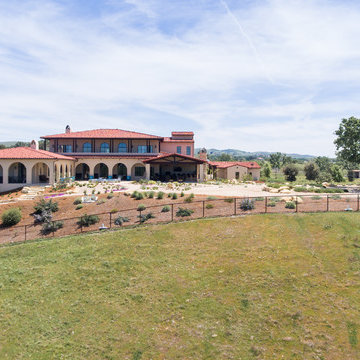 Castillo Residence